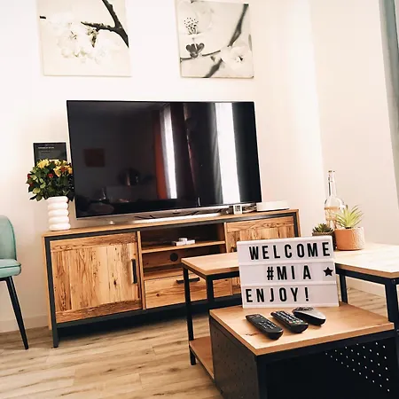 Duplex Citadin 8 Pers - Coeur De - Parking Apartment