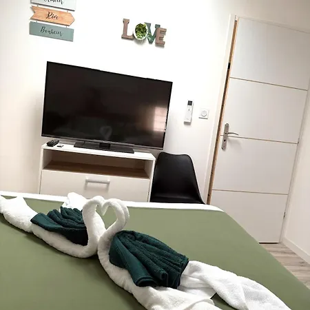 Duplex Citadin 6-8 Pers - Coeur De - Parking Béziers